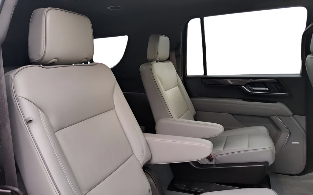 Used 2025 GMC Yukon XL Elevation AWD/4WD image 37