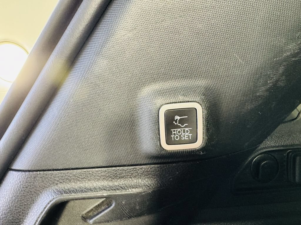 Used 2024 Jeep Grand Cherokee Limited 4xe AWD/4WD image 30