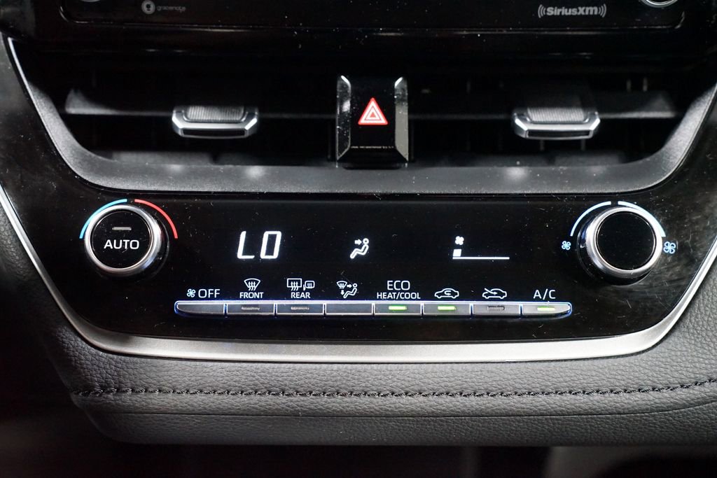 Used 2022 Toyota Corolla SE image 20