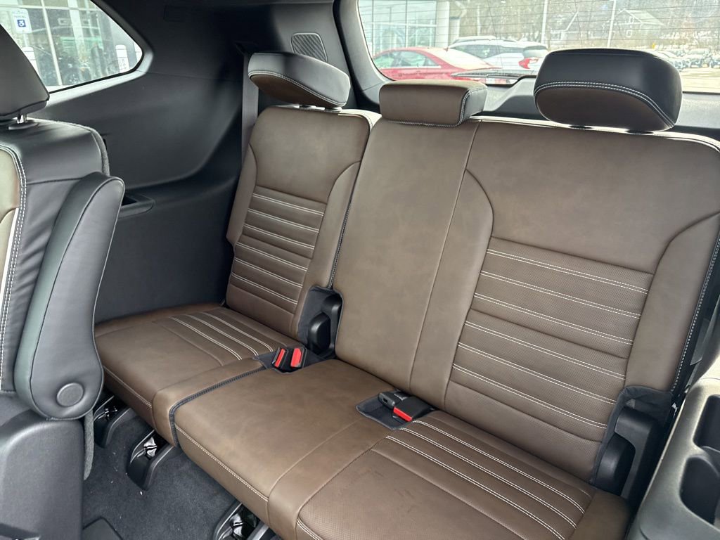 New 2026 GMC Acadia Denali Ultimate w/ LPO, All-Weather Package image 11