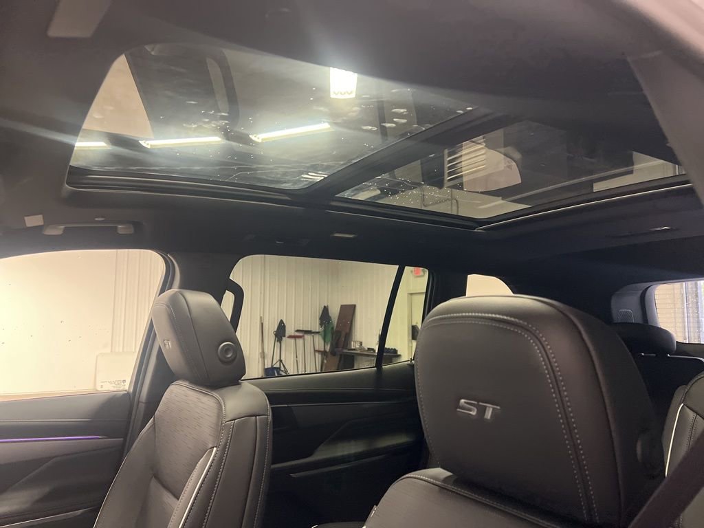 New 2026 Buick Enclave Sport Touring w/ Power Package image 13