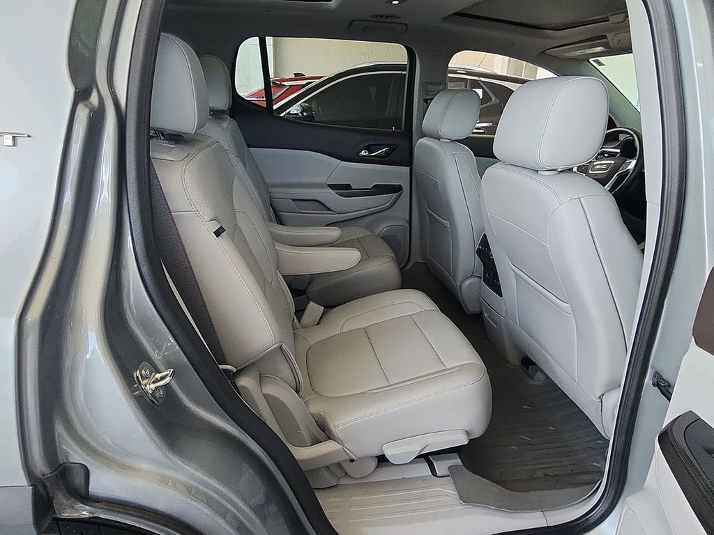 Certified 2023 GMC Acadia SLT w/ LPO, Floor Liner Package FWD image 27