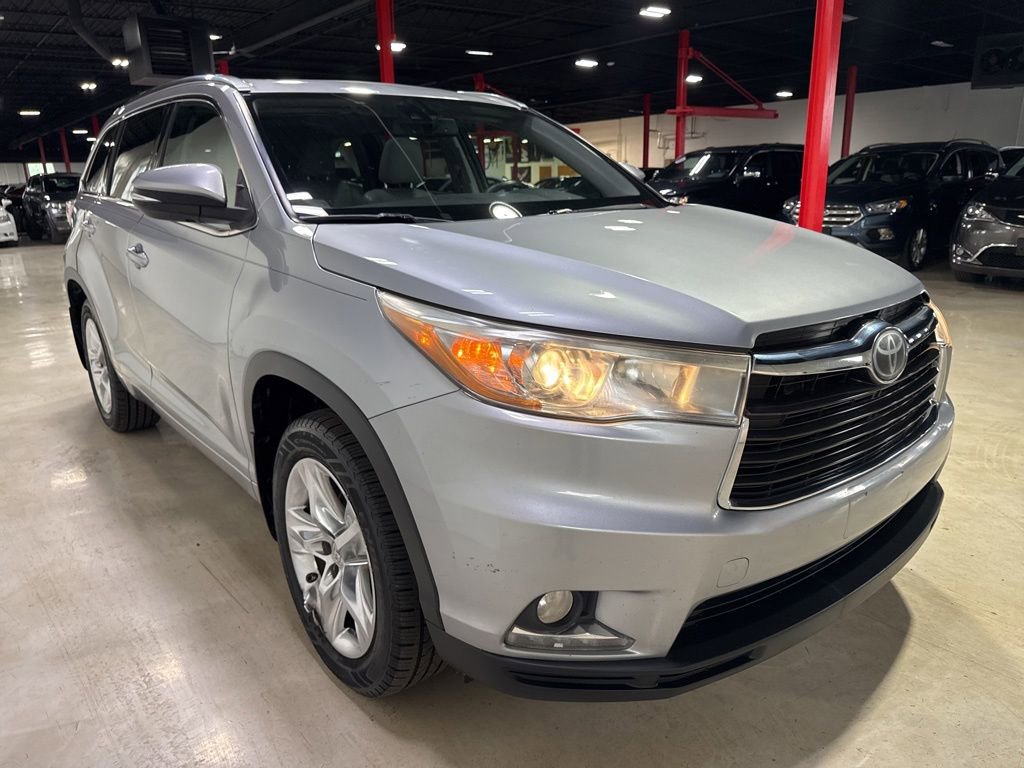 Used 2015 Toyota Highlander Limited Platinum AWD/4WD image 8