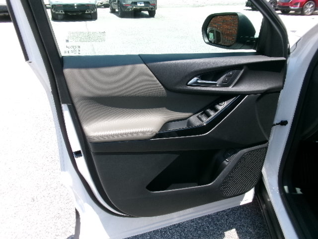 Used 2026 Chevrolet Equinox LT w/ Convenience Package II FWD image 20