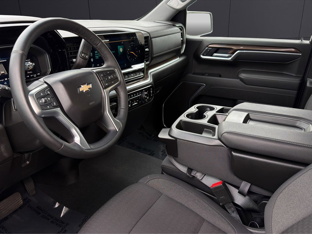 Used 2026 Chevrolet Silverado 1500 RST AWD/4WD image 12
