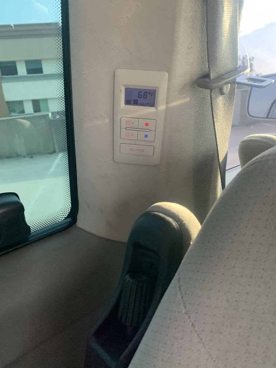 Used 2002 Volkswagen Eurovan MV image 20