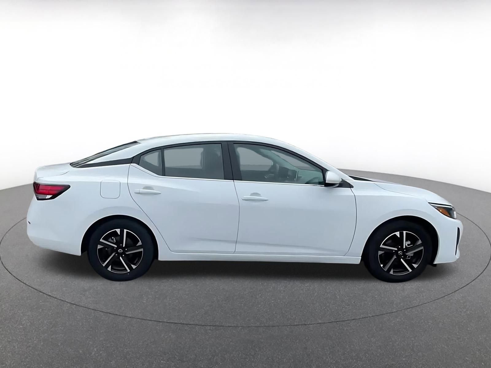 Used 2025 Nissan Sentra SV image 15