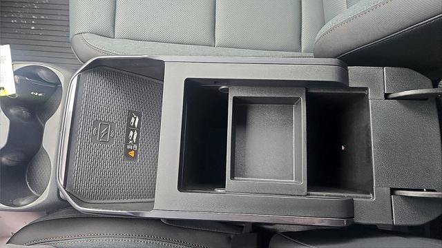 New 2026 GMC Terrain AT4 w/ LPO, Floor Liner Package AWD/4WD image 37