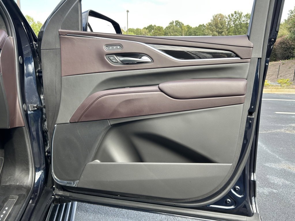 Used 2024 Cadillac Escalade Sport Platinum w/ Heavy-Duty Trailer Package image 63