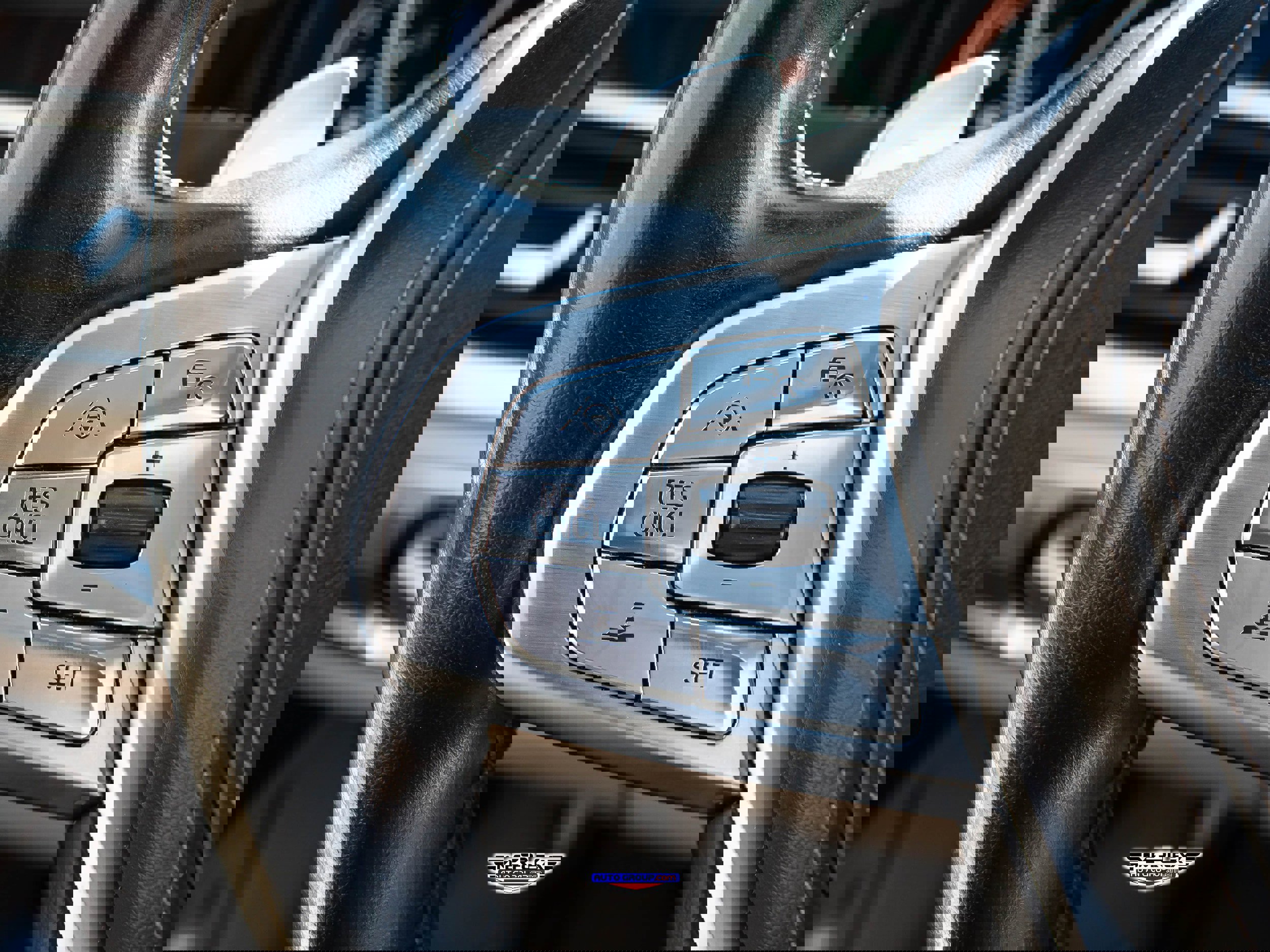 Used 2017 BMW 750i RWD image 25