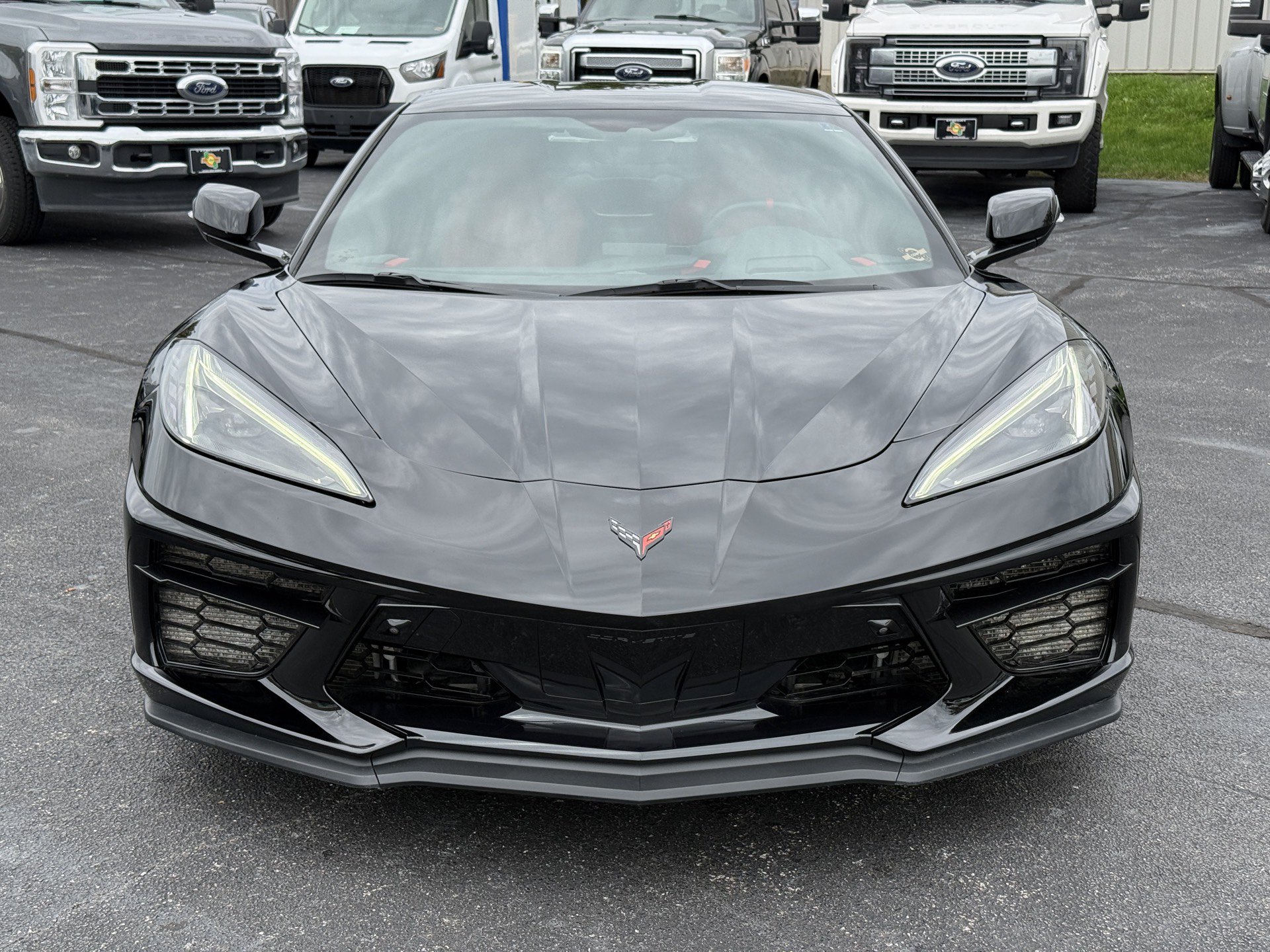 Used 2023 Chevrolet Corvette Stingray Preferred Cpe w/ Z51 Performance Package RWD image 3