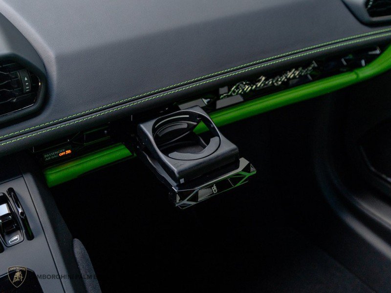 Used 2022 Lamborghini Huracan EVO RWD image 13