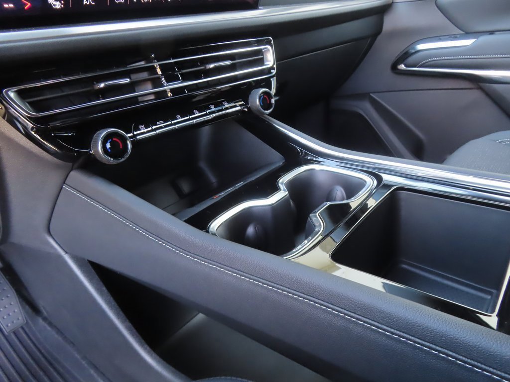 New 2026 Chevrolet Traverse LT w/ Driver Confidence Package image 6