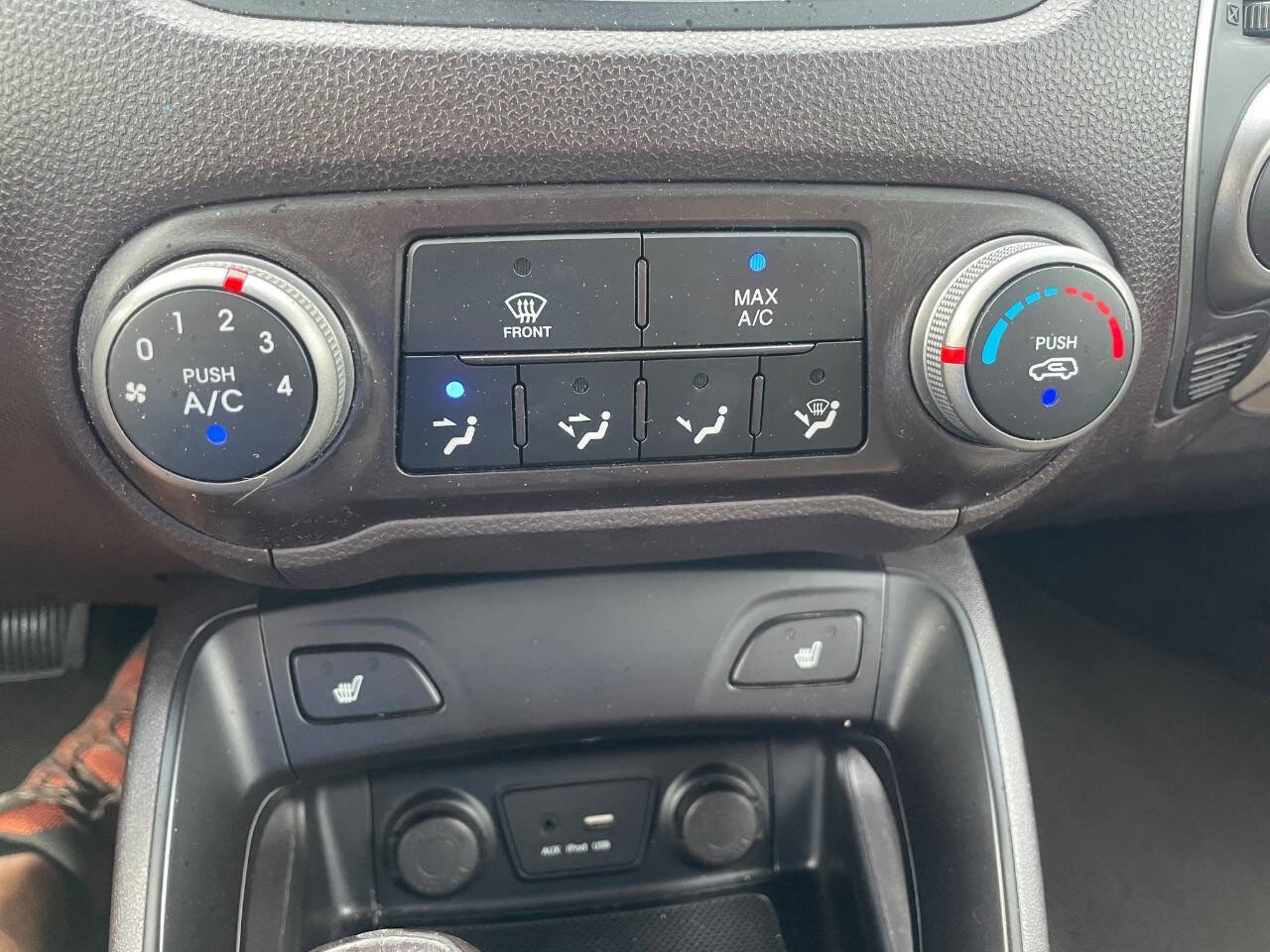 Used 2015 Hyundai Tucson SE FWD image 36
