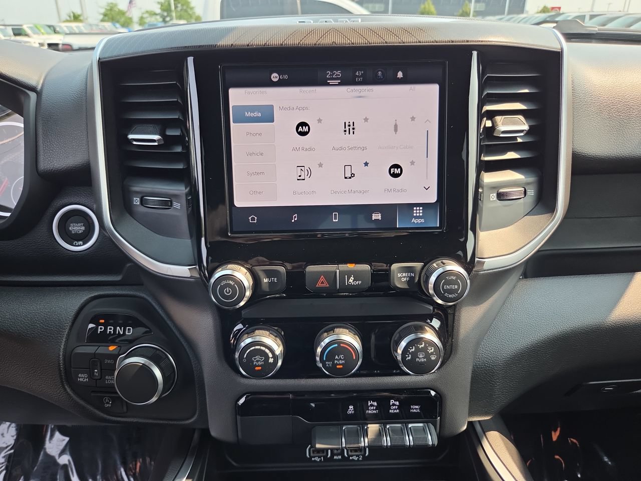 New 2026 RAM 1500 Express AWD/4WD image 23