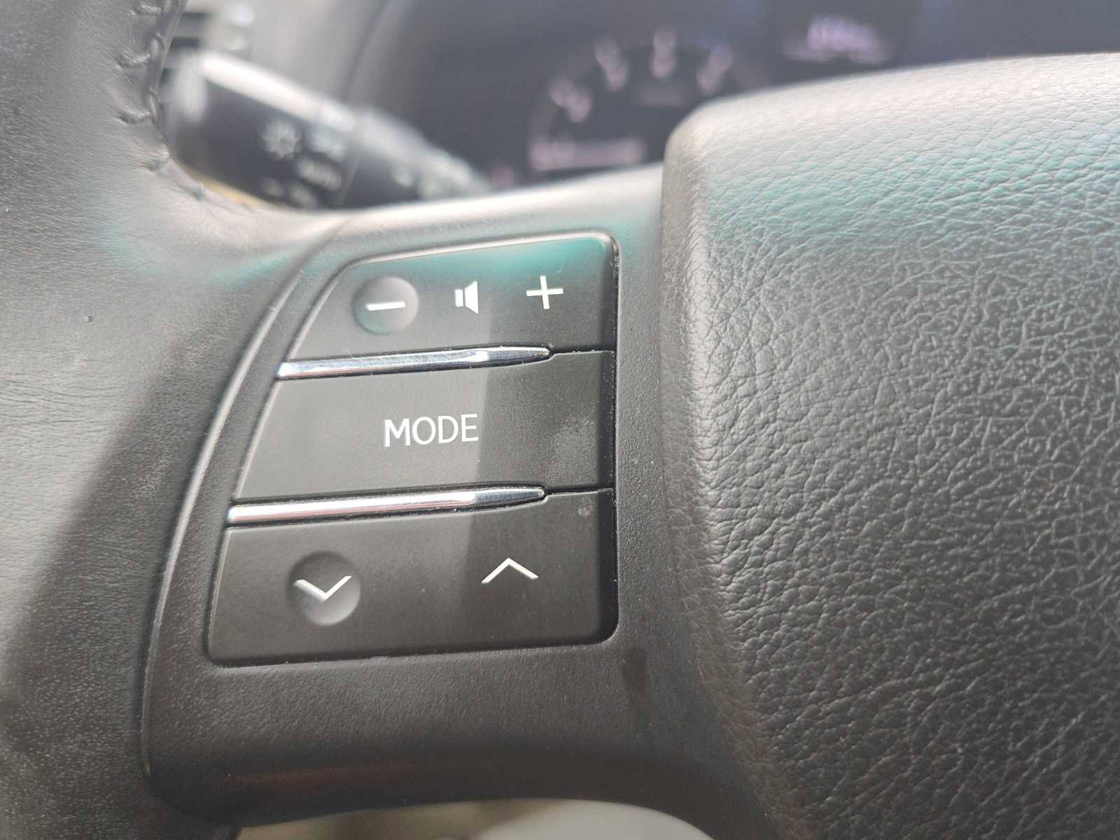 Used 2012 Lexus RX 350 FWD w/ Premium Pkg image 30