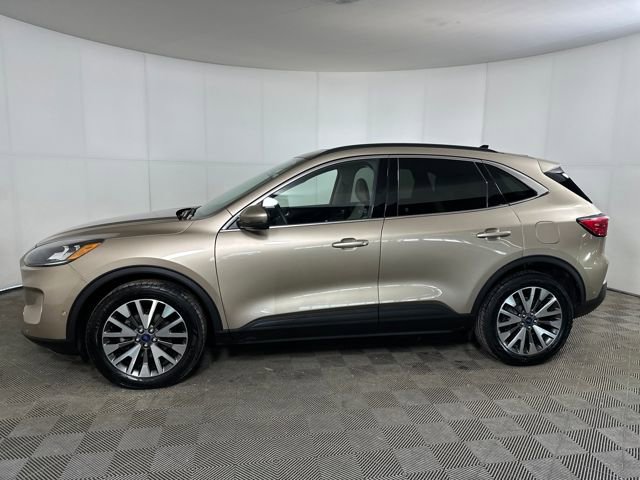 Used 2020 Ford Escape Titanium image 6