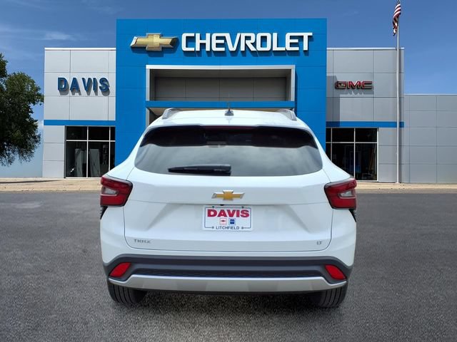 New 2026 Chevrolet Trax LT w/ LT Convenience Package FWD image 4