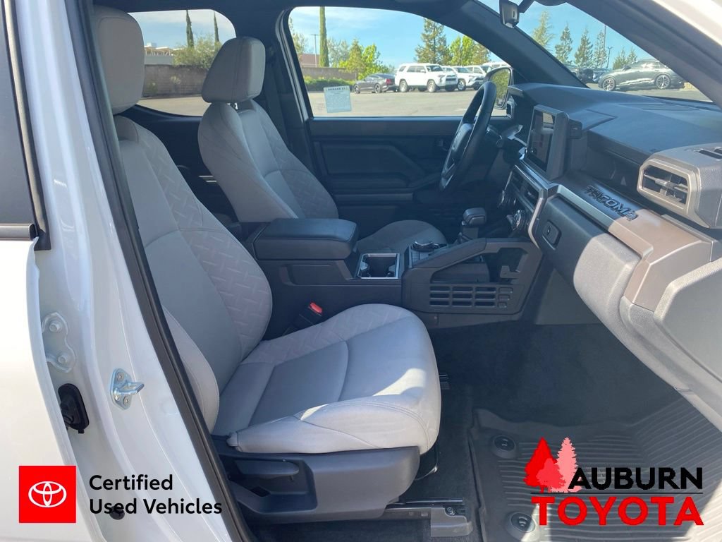 Certified 2024 Toyota Tacoma SR5 AWD/4WD image 19