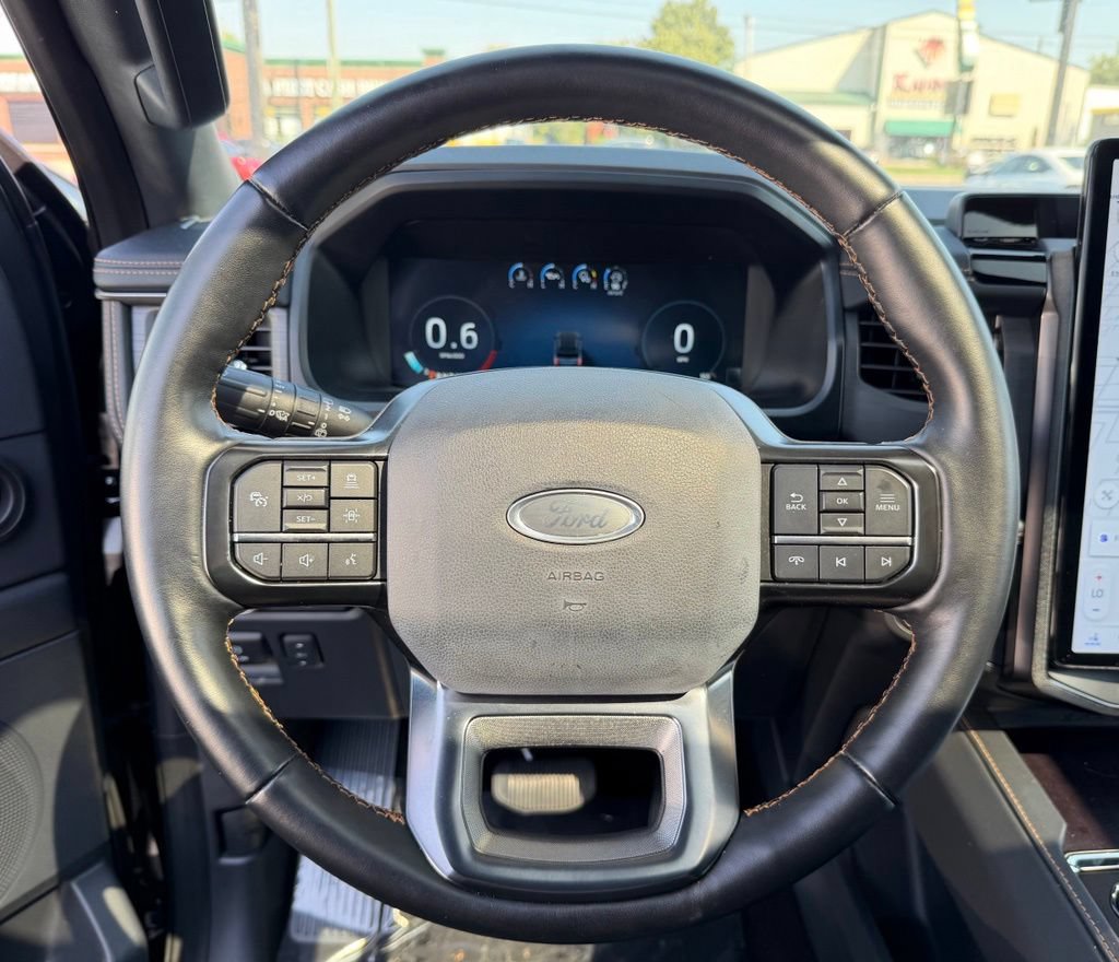 Used 2023 Ford Expedition Platinum AWD/4WD image 43