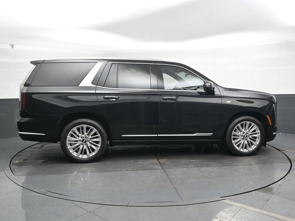 Used 2025 Cadillac Escalade Premium Luxury w/ Touring Package image 5