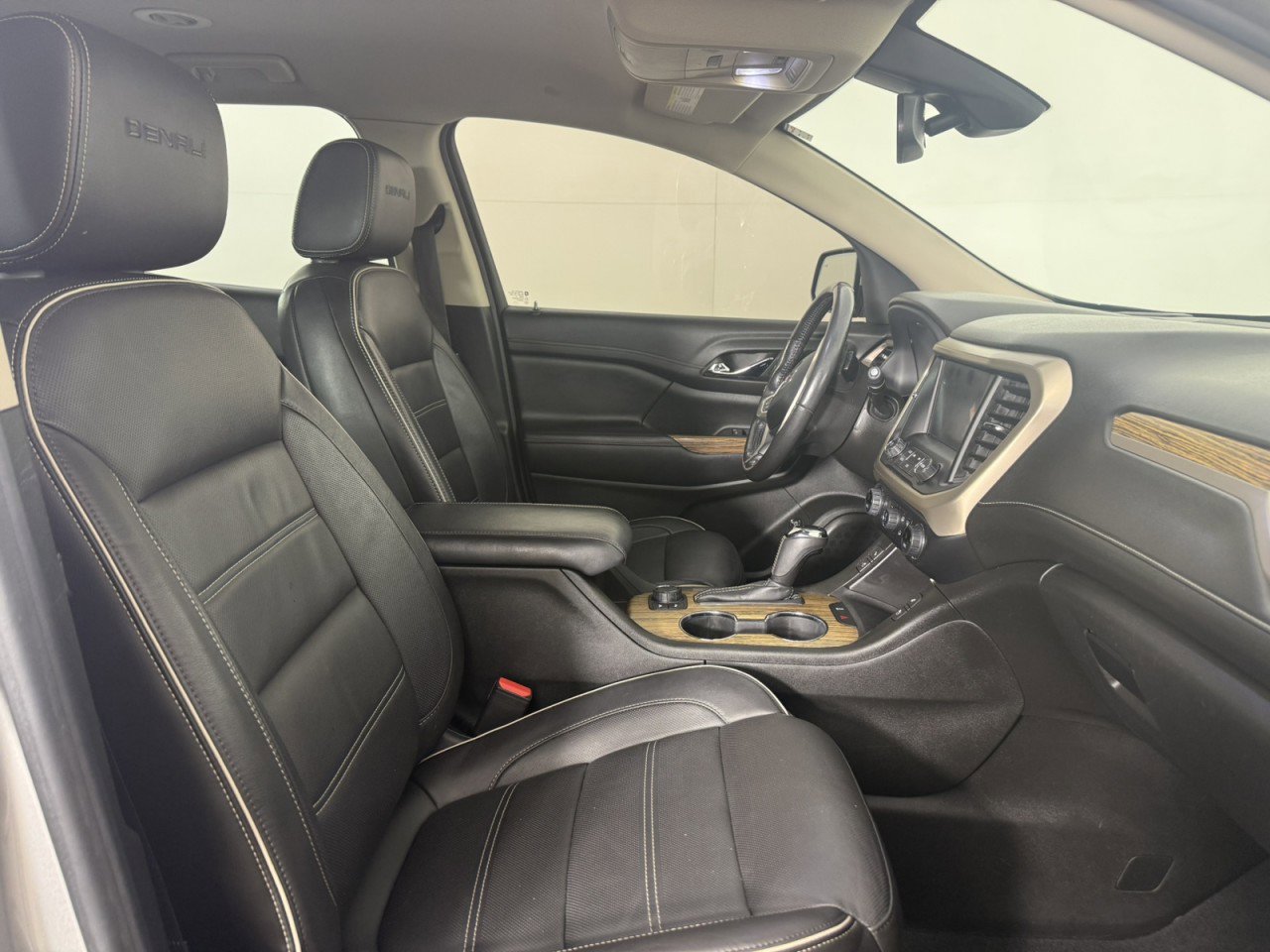 Used 2019 GMC Acadia Denali w/ LPO, Floor Liner Package image 10