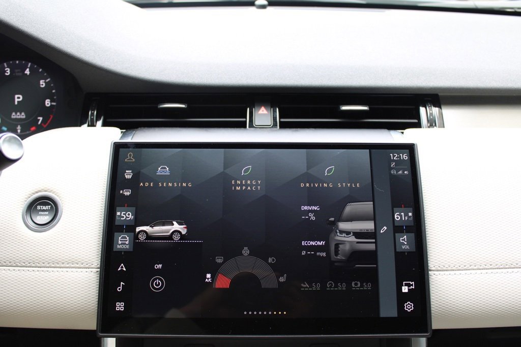 Certified 2024 Land Rover Discovery Sport Dynamic SE image 19