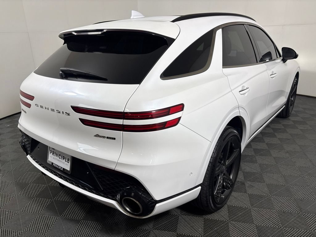 Used 2023 Genesis GV70 3.5T Sport w/ Sport Prestige Package AWD/4WD image 5