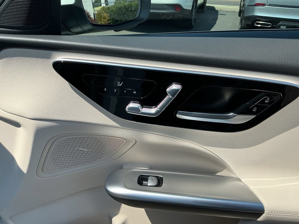 New 2026 Mercedes-Benz C 300 4MATIC Sedan image 18