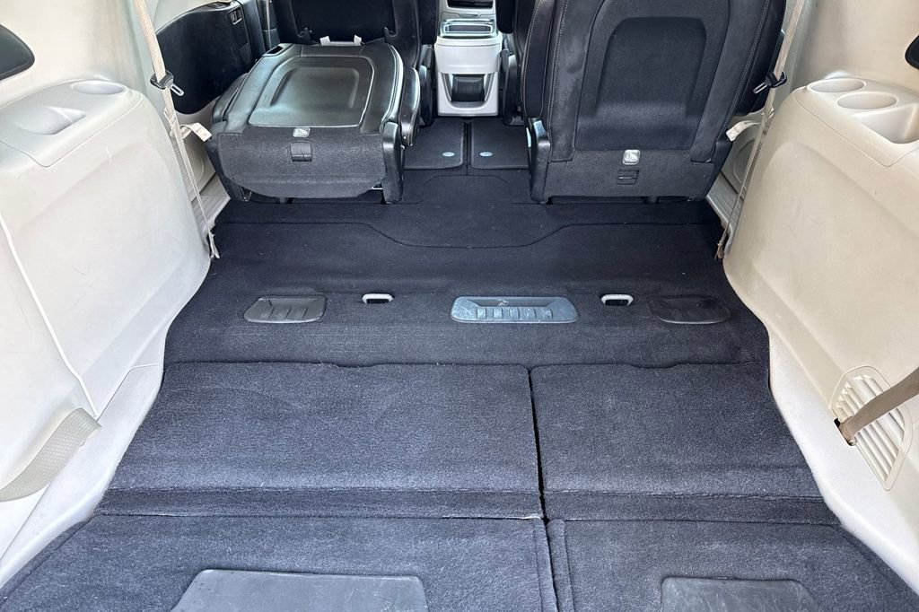 Used 2020 Chrysler Pacifica Touring-L image 13