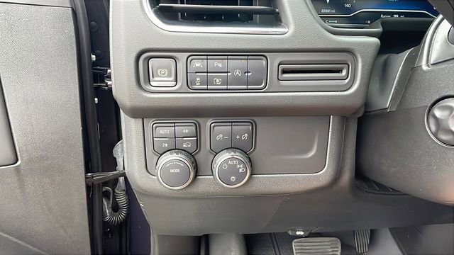 Used 2023 Chevrolet Tahoe RST w/ Luxury Package AWD/4WD image 27