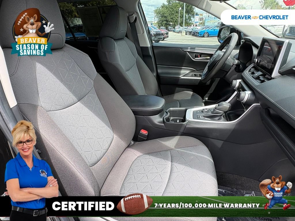 Used 2024 Toyota RAV4 AWD Hybrid image 29