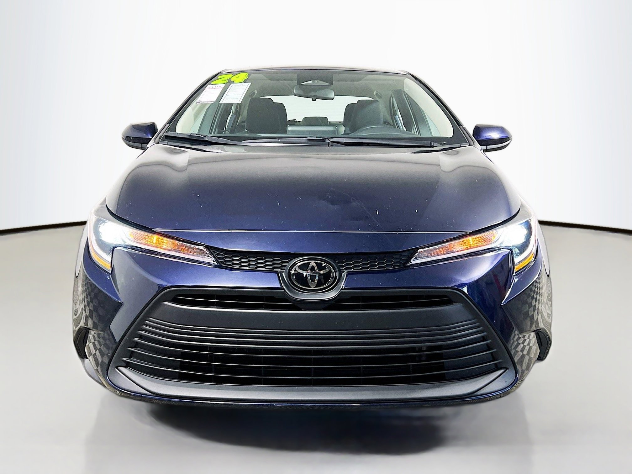 Used 2024 Toyota Corolla LE FWD image 11