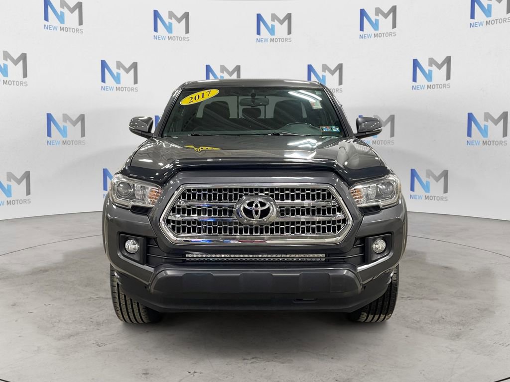 Used 2017 Toyota Tacoma TRD Off-Road w/ Tow Package (A/T) AWD/4WD image 8