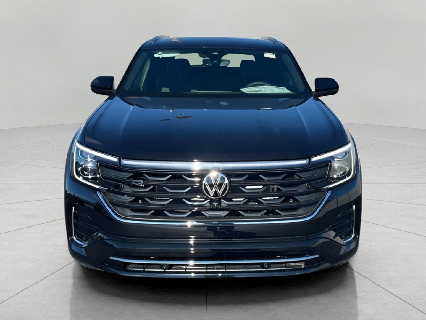 New 2026 Volkswagen Atlas Cross Sport SEL Premium R-Line image 2