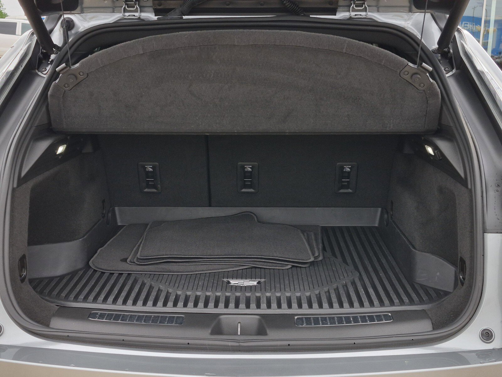 Used 2024 Cadillac XT4 Sport w/ LPO, Floor Liner Package FWD image 8