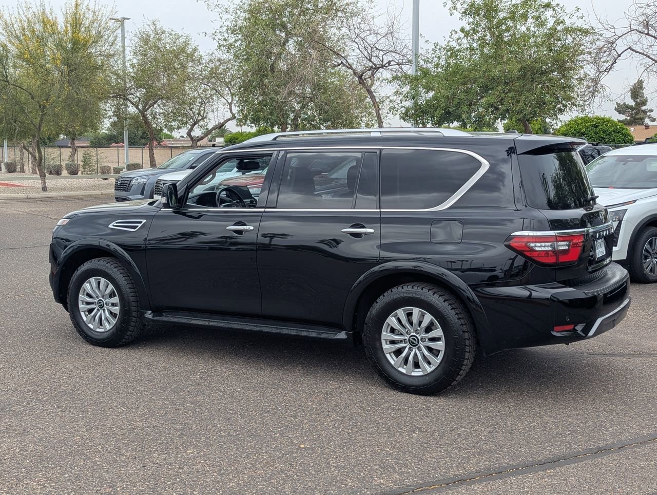 Used 2024 Nissan Armada SV RWD image 4