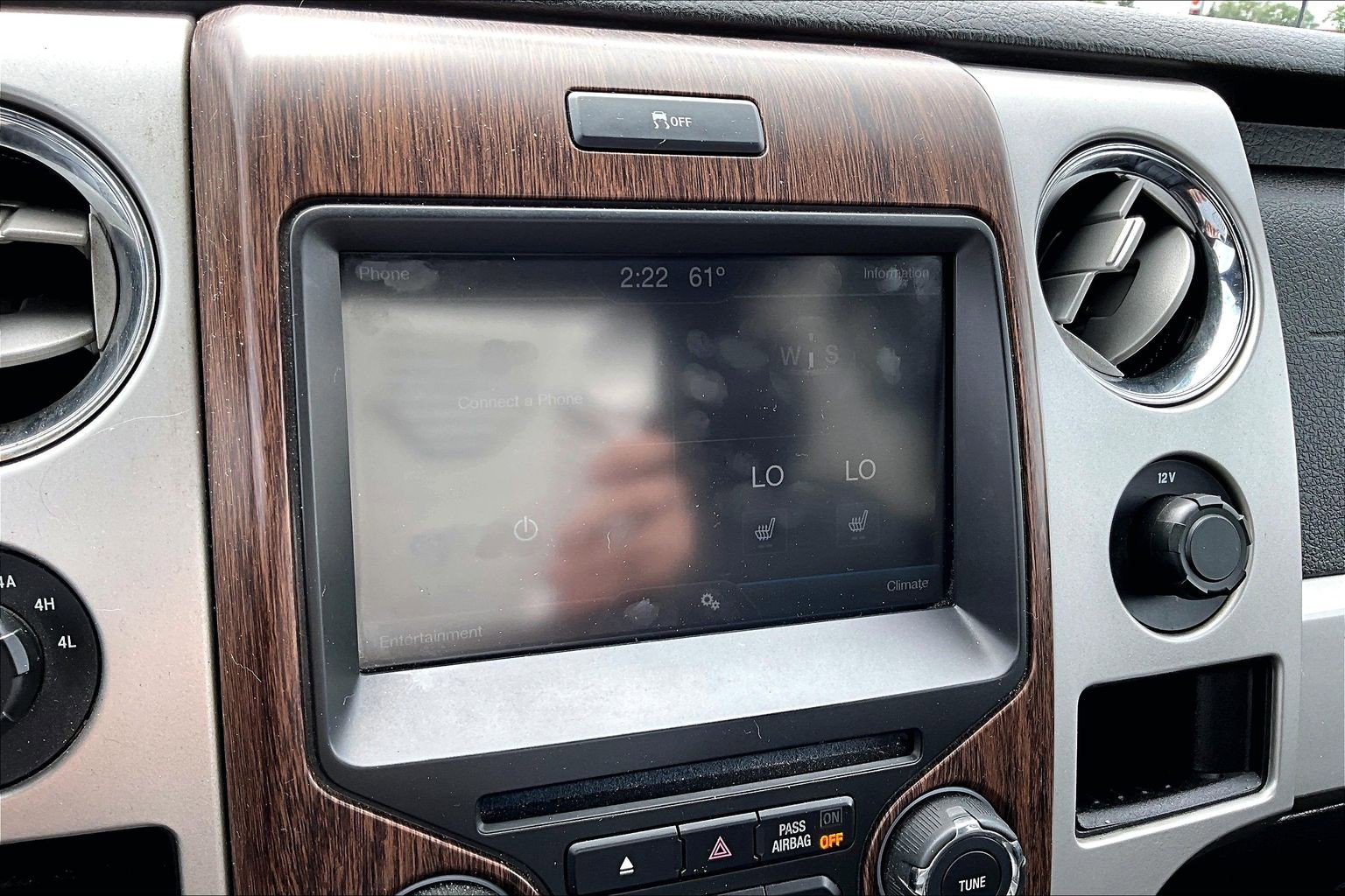 Used 2014 Ford F150 Lariat AWD/4WD image 28