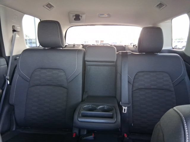 Certified 2025 Nissan Pathfinder SV FWD image 17