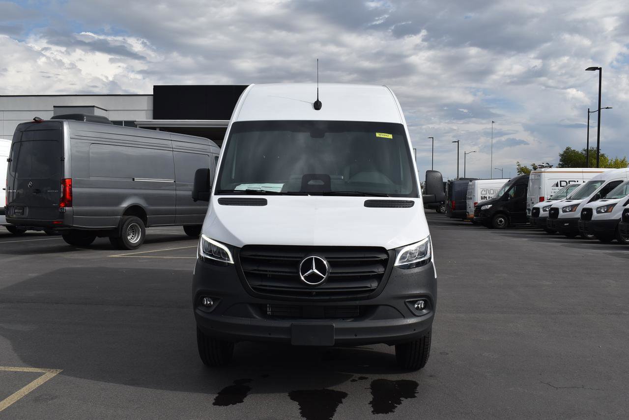 New 2025 Mercedes-Benz Sprinter 2500 image 2