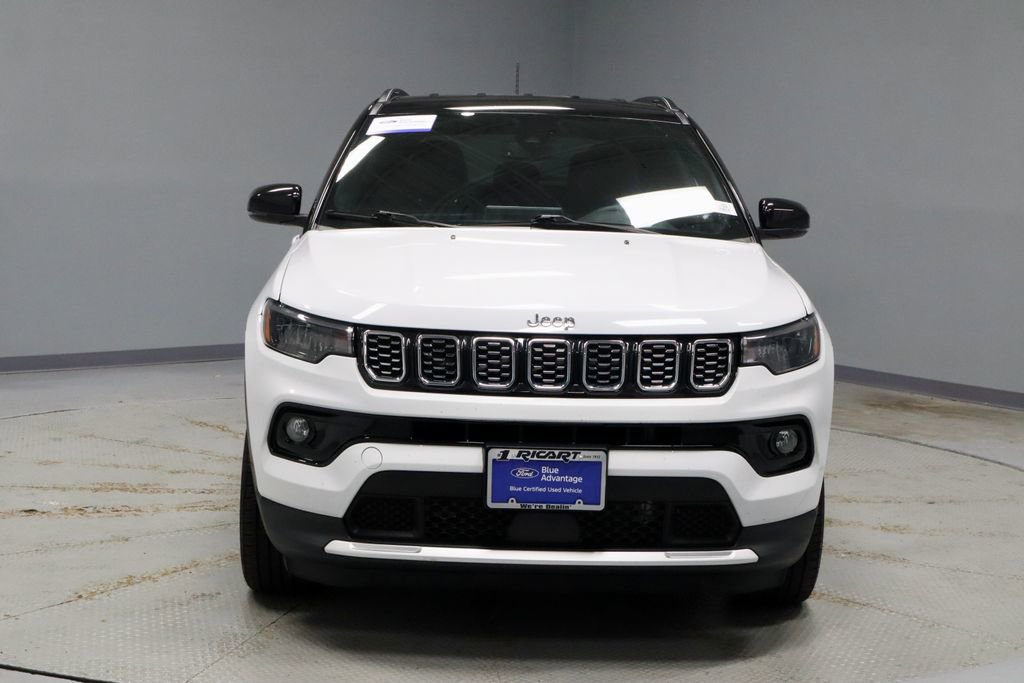 Used 2025 Jeep Compass Limited AWD/4WD image 5