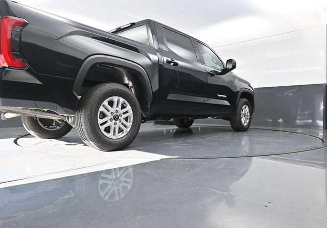Used 2026 Toyota Tundra SR5 w/ SR5 Premium Package AWD/4WD image 37