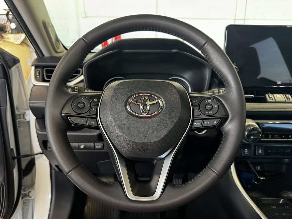 Used 2025 Toyota RAV4 XLE Premium w/ Weather Package AWD/4WD image 15