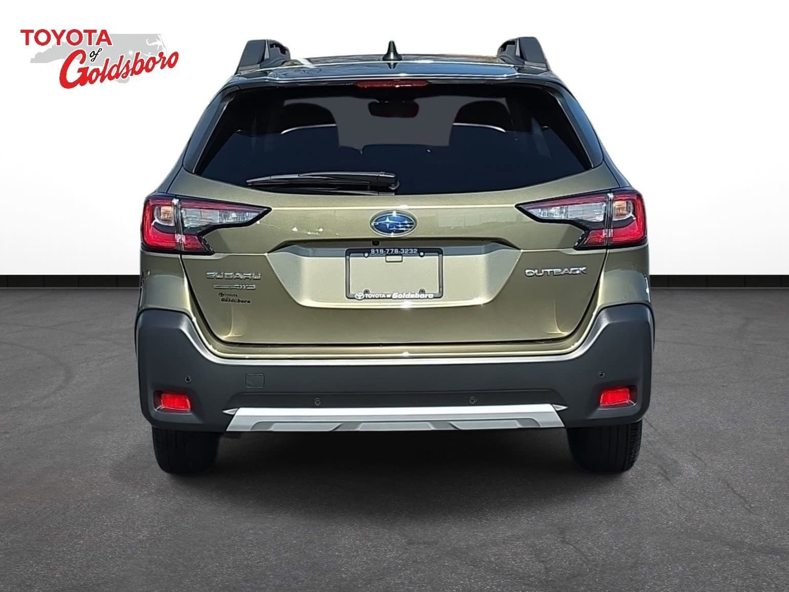 Used 2025 Subaru Outback Limited image 6