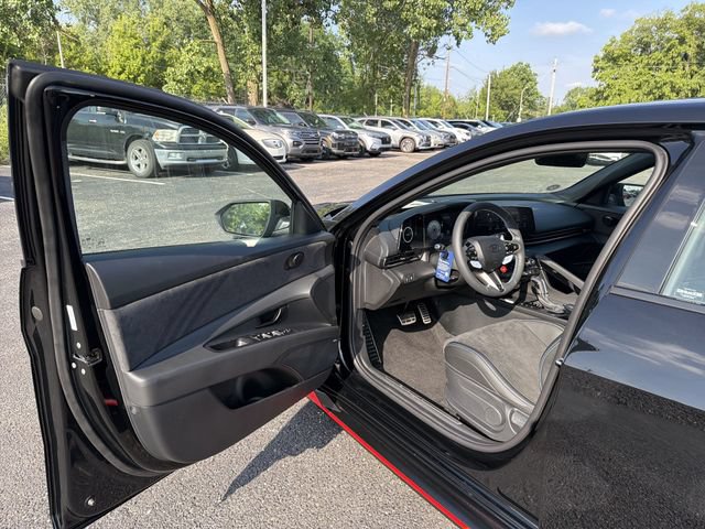 New 2026 Hyundai Elantra N FWD image 18