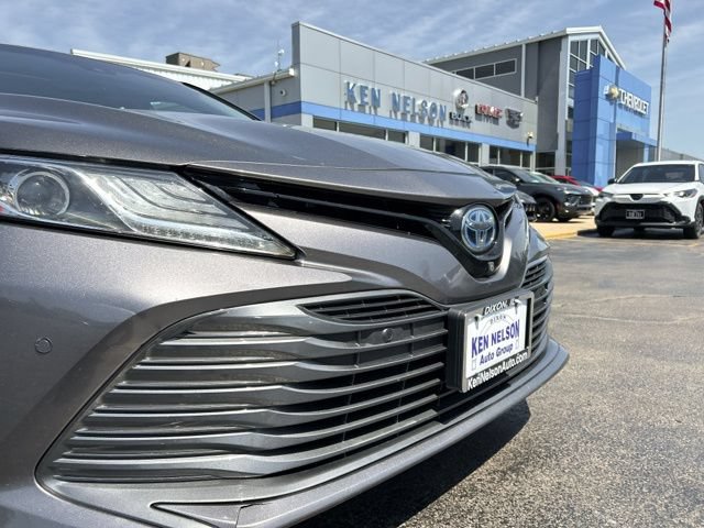 Used 2018 Toyota Camry XLE w/ Audio Package FWD image 4