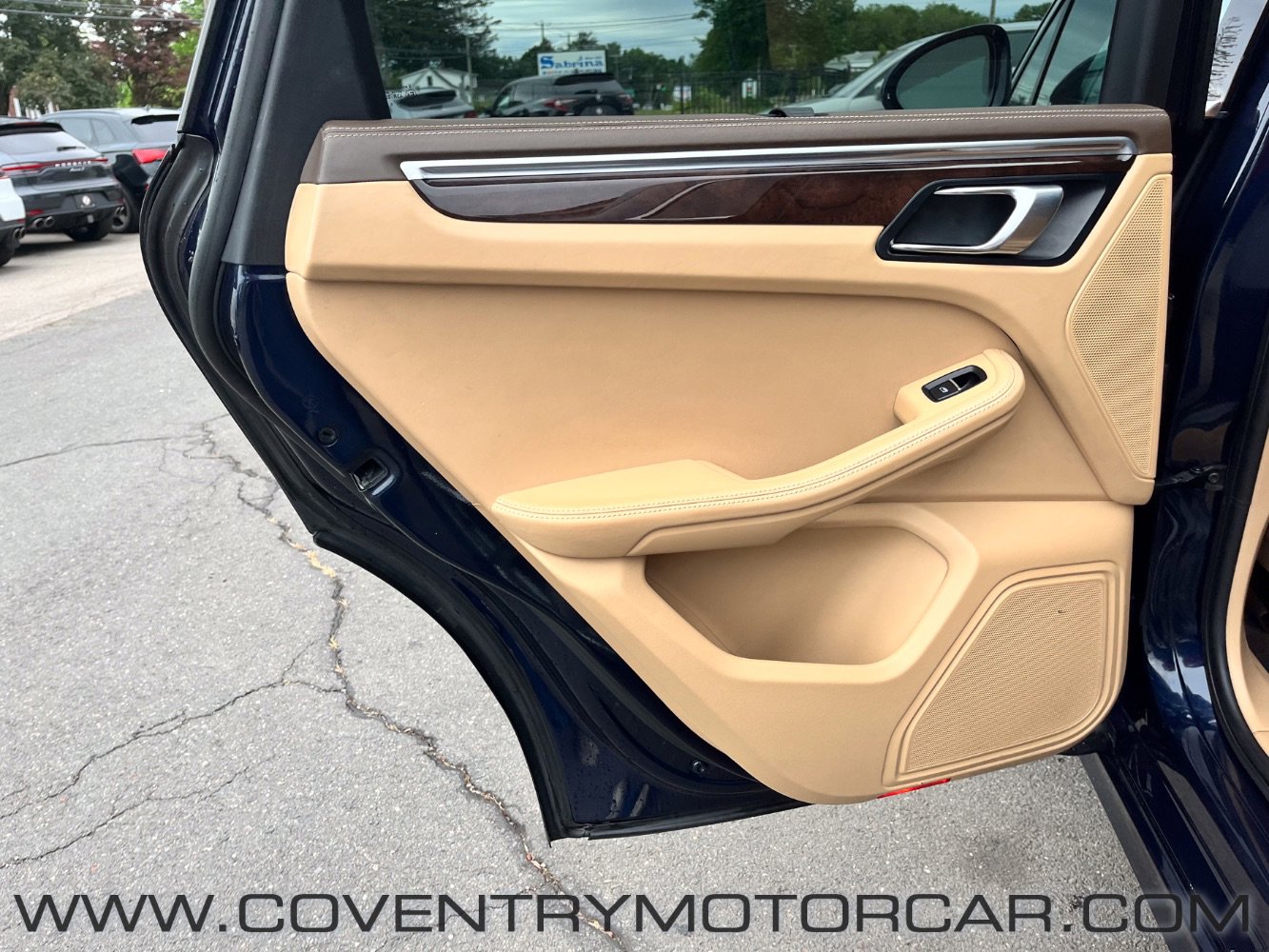 Used 2017 Porsche Macan Turbo image 36