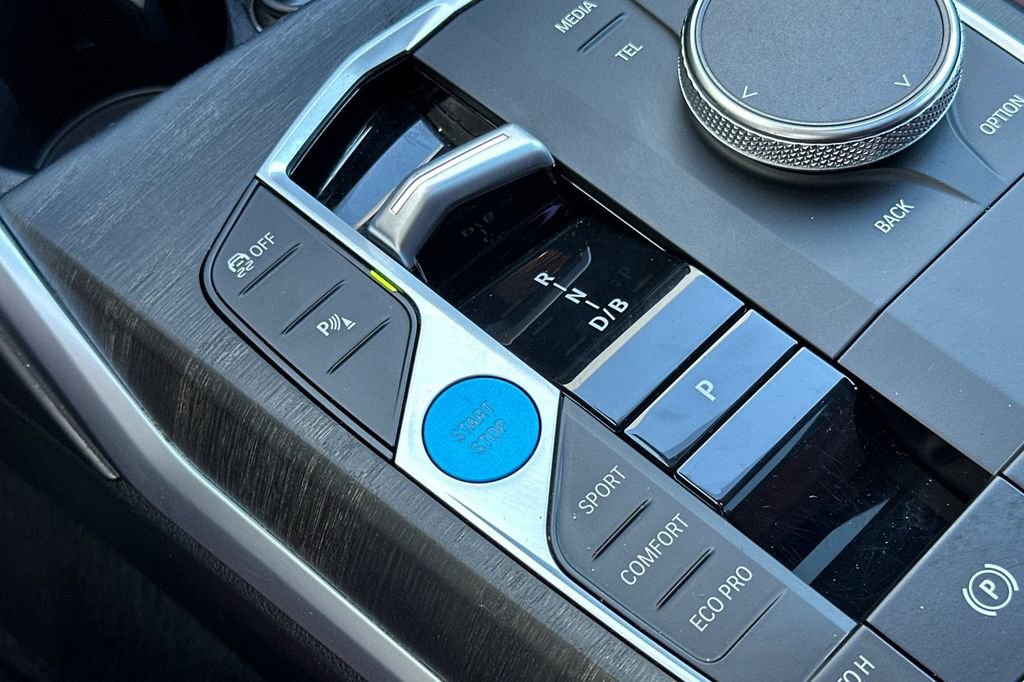 Used 2024 BMW i4 eDrive35 image 24