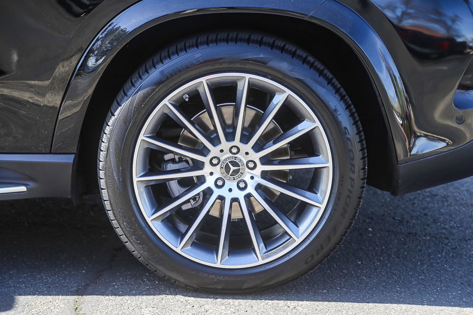 Certified 2024 Mercedes-Benz GLE 450 4MATIC image 10