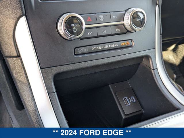 Certified 2024 Ford Edge SEL w/ Convenience Package image 17